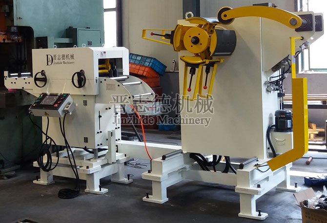 薄板三合一送料機(jī)