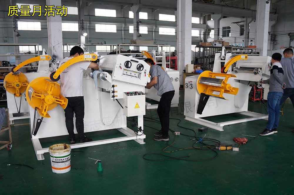 二合一料架兼整平機(jī)裝配