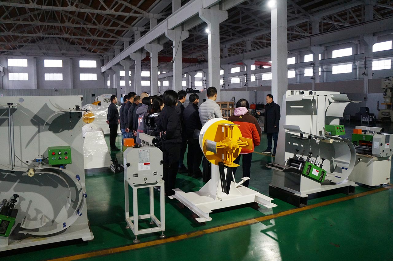 自動(dòng)送料設(shè)備生產(chǎn)車間收心會(huì)