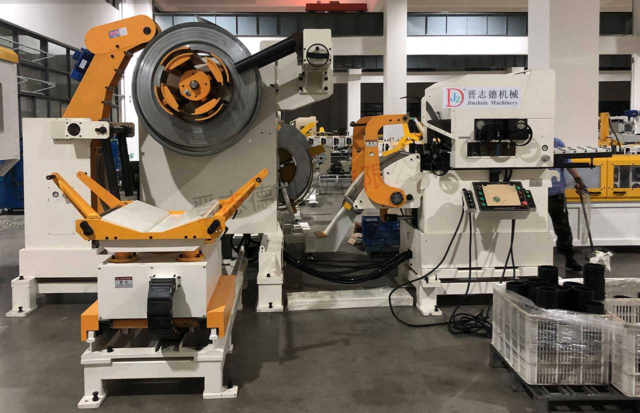 掀開式厚板三合一送料機(jī)驗(yàn)收 掀開式厚板三合一送料機(jī)驗(yàn)收