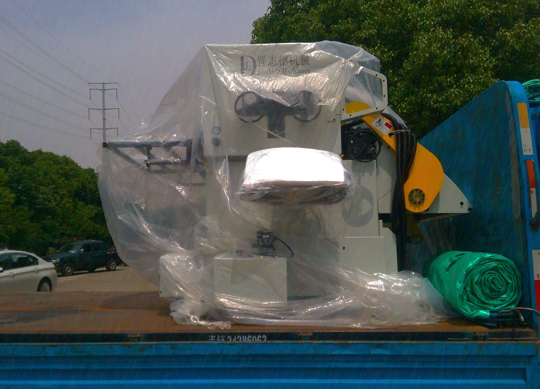 三合一送料機(jī)裝車