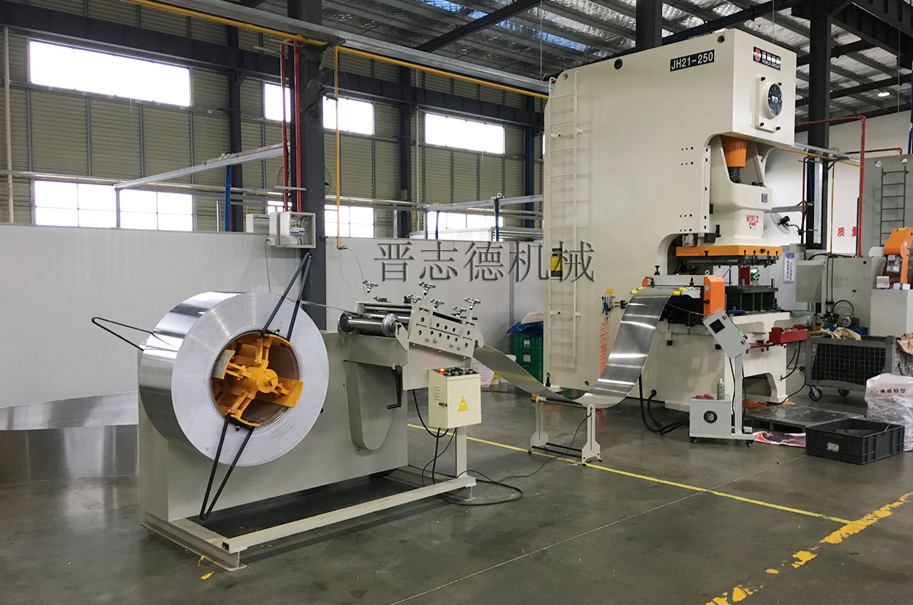 韓國客戶選購二合一整平機(jī),韓國卡戶購買NC送料機(jī)