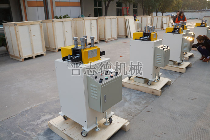 送料機(jī)、整平機(jī)出口打包