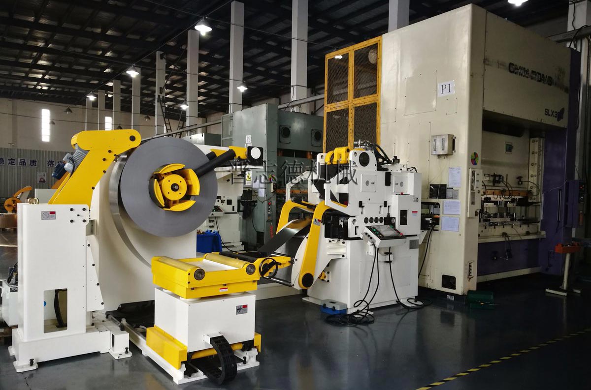 三合一送料機(jī)靚麗外觀