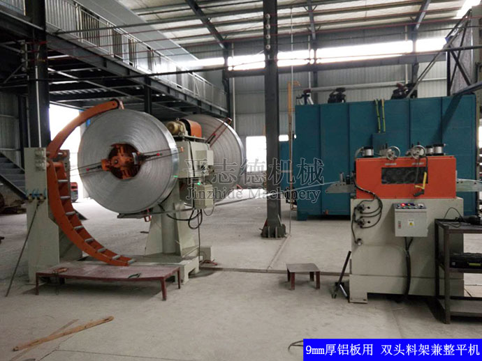 厚板雙頭料架兼整平機(jī) 厚板雙頭料架兼整平機(jī)