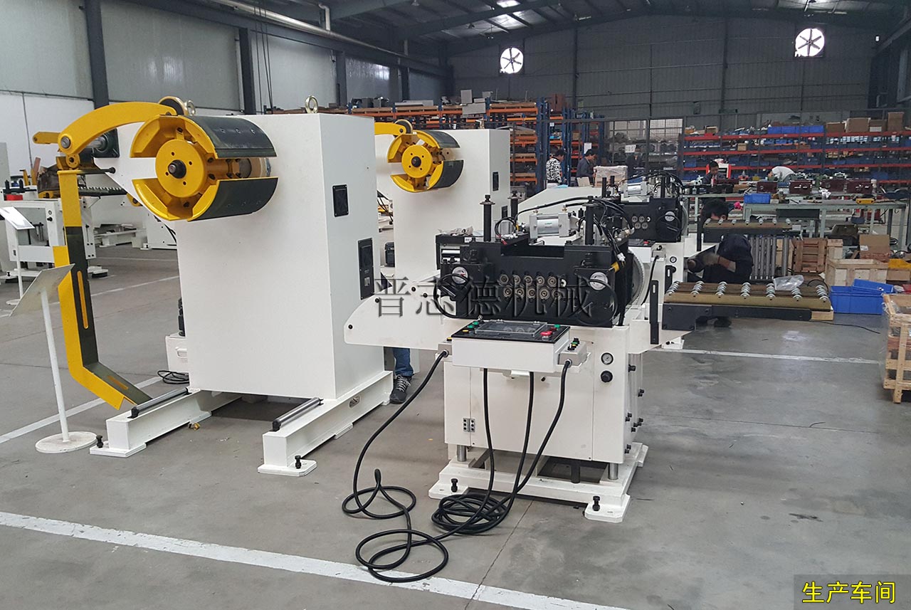 送料機(jī)廠生產(chǎn)車(chē)間