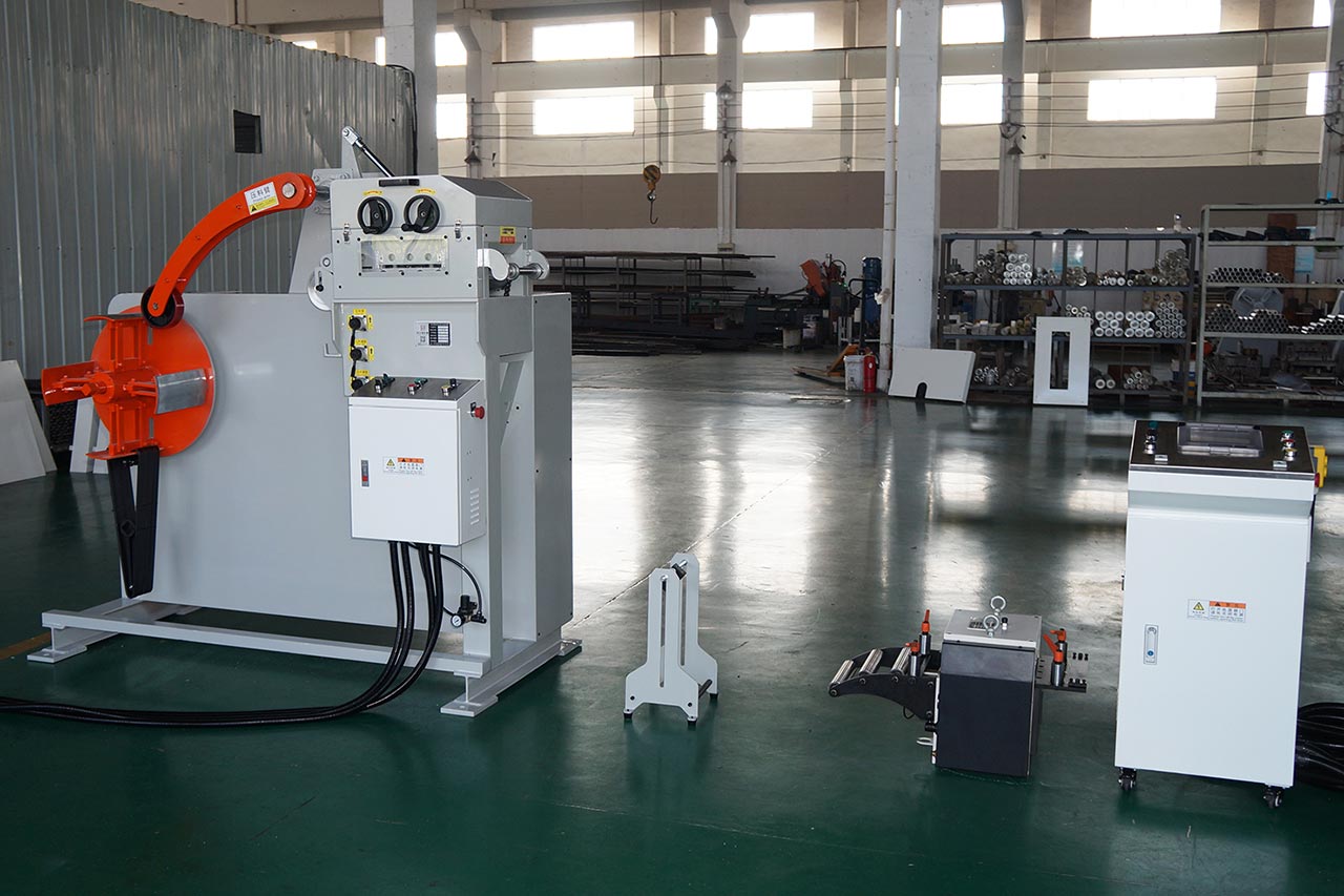 印度二合一數(shù)控送料機 印度二合一數(shù)控送料機