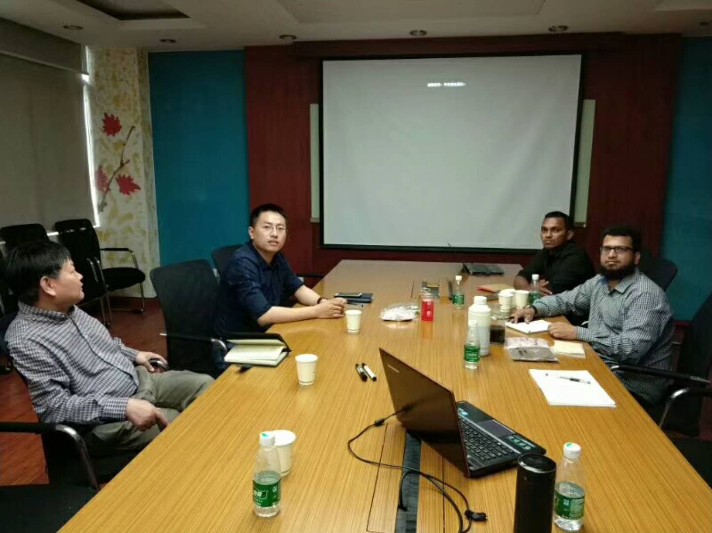 印度送料機(jī),印度客戶來(lái)訪