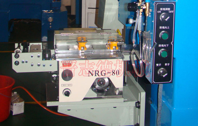 夾式送料機參展現(xiàn)場